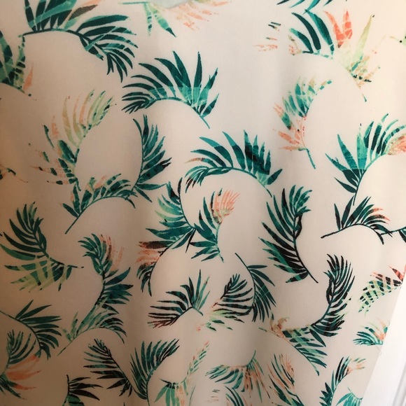 Reitmans Sleeveless Blouse - Picture 3 of 4